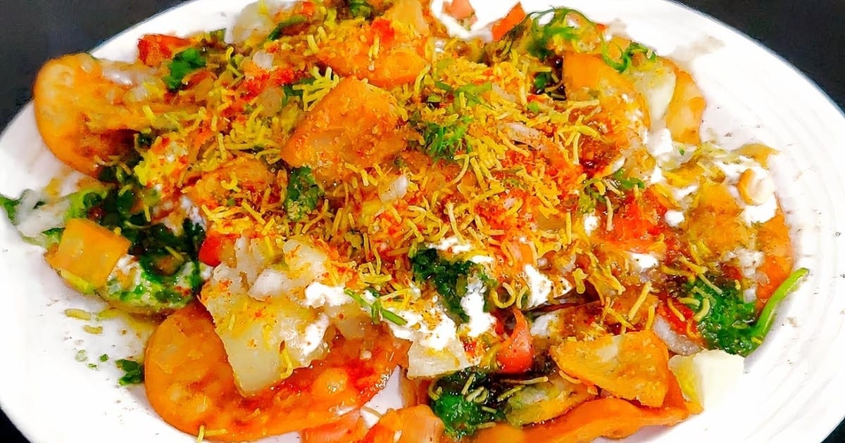 Dahi Bhalla Papdi Chaat.